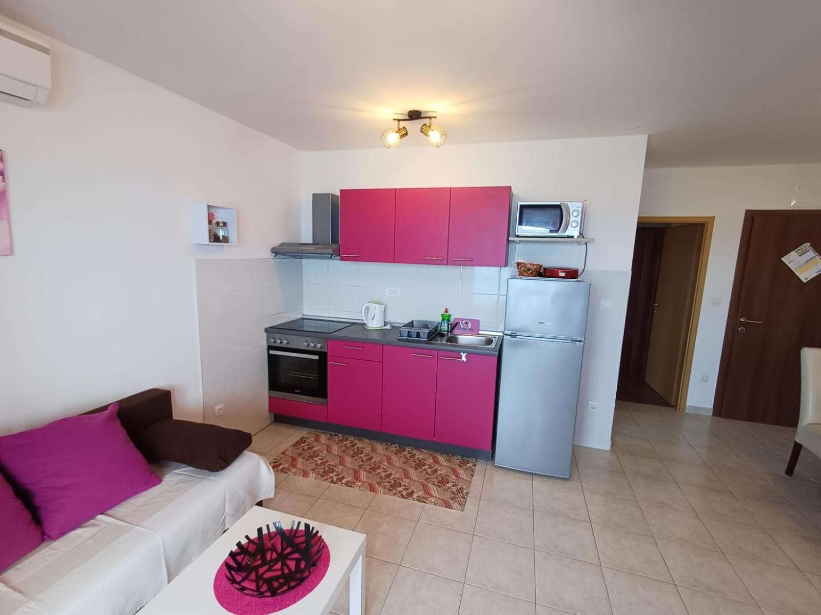 Apartments Cappuccino Podstrana Bagian luar foto
