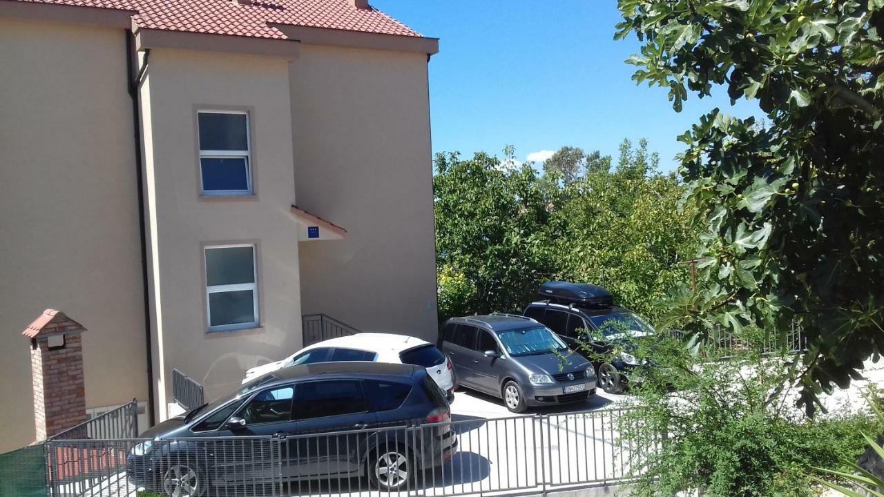 Apartments Cappuccino Podstrana Bagian luar foto
