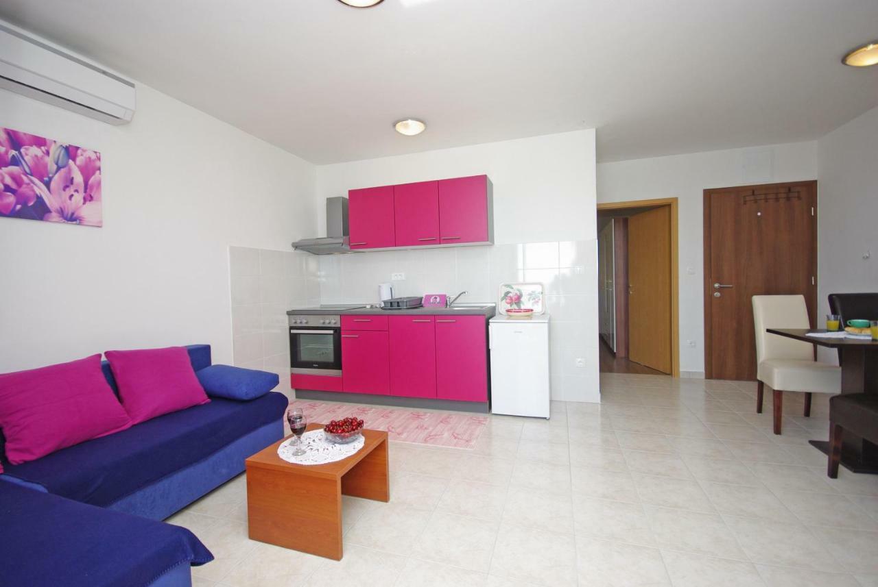 Apartments Cappuccino Podstrana Bagian luar foto