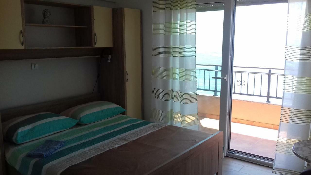 Apartments Cappuccino Podstrana Bagian luar foto