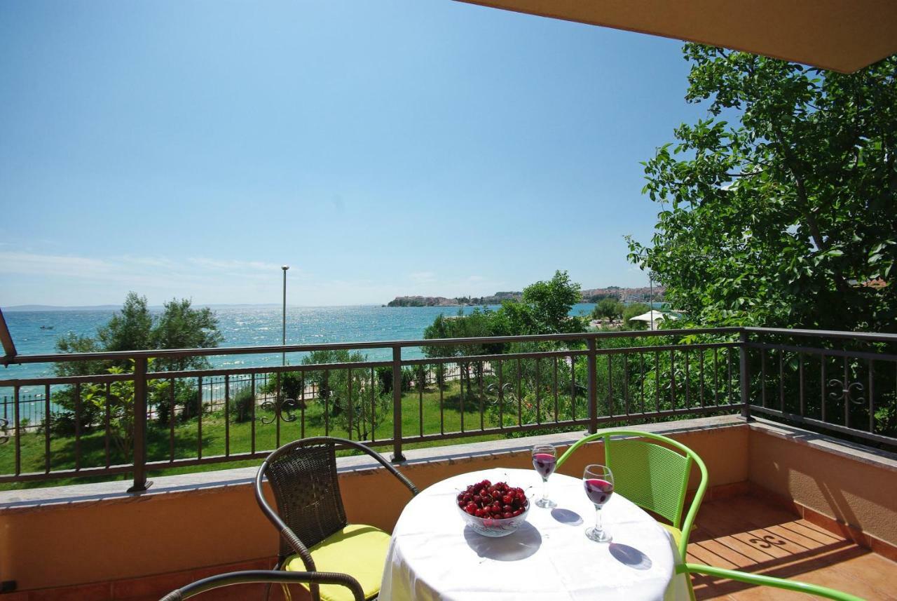 Apartments Cappuccino Podstrana Bagian luar foto