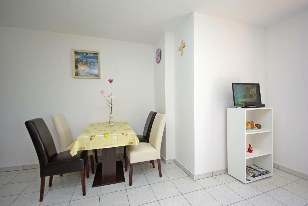 Apartments Cappuccino Podstrana Bagian luar foto